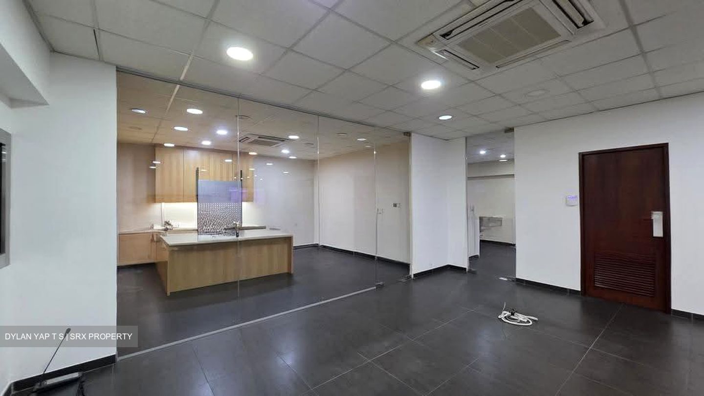 T5 @ Tampines (D18), Factory #632855591